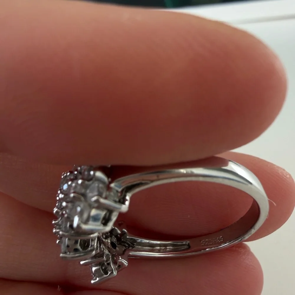 925 Sterling Silver Cluster Ring CZ Floral Statement Ring Size 6.5